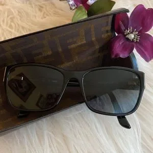Fendi | Accessories | Fendi Gorgeous Sunglasses Prescribed  display picture 3